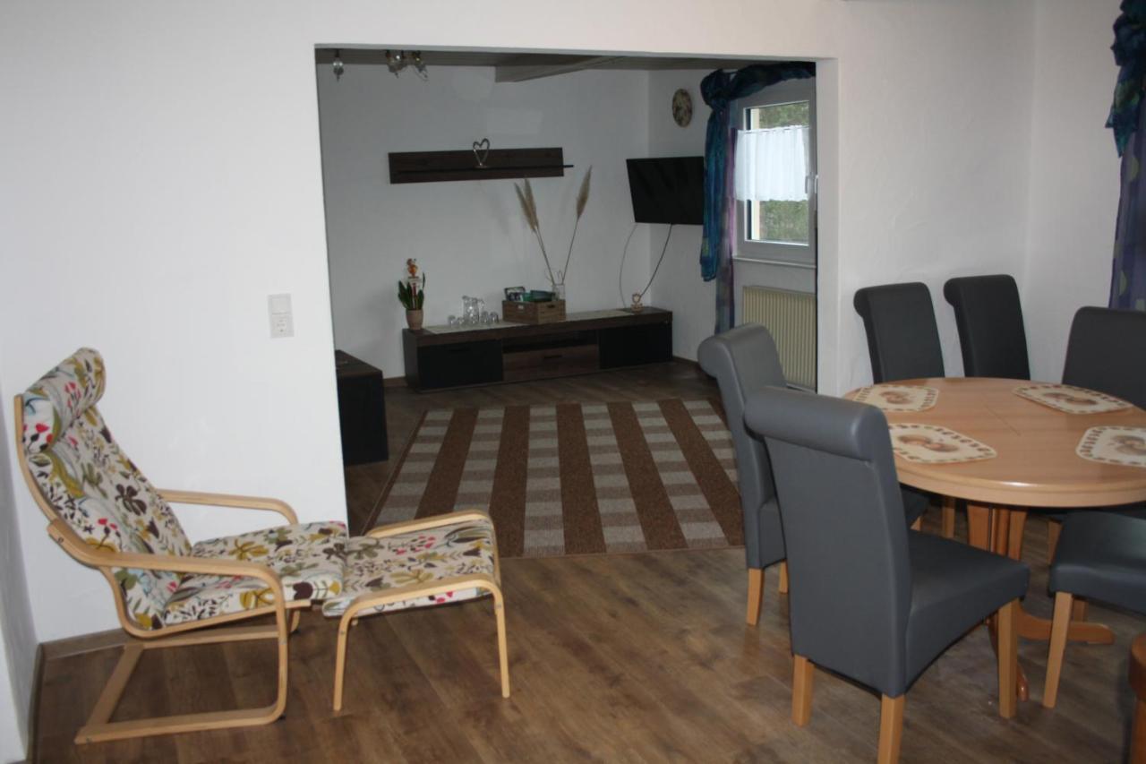 Chiaras Ferienwohnung Heusweiler エクステリア 写真
