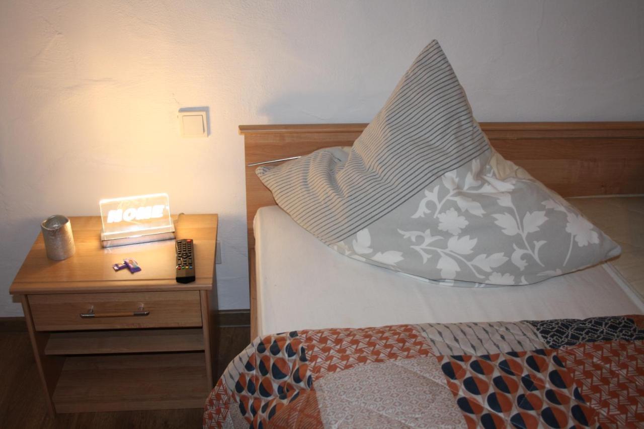 Chiaras Ferienwohnung Heusweiler エクステリア 写真